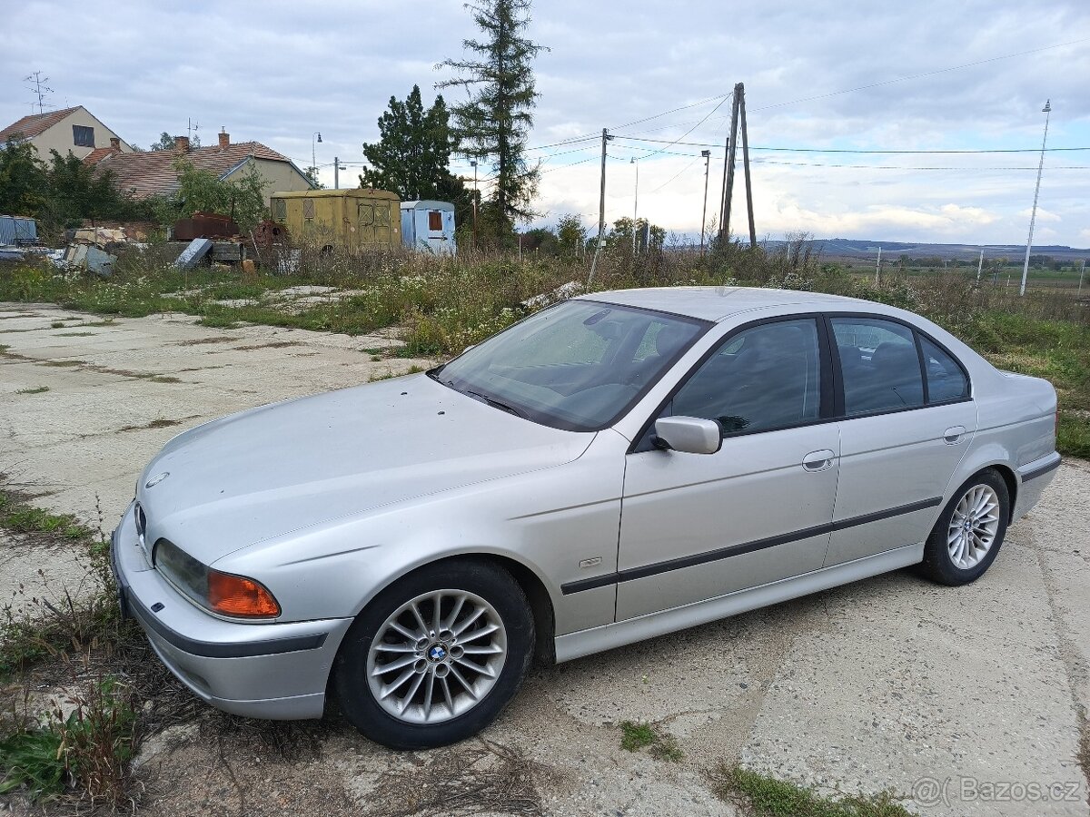 BMW 530D + LPG E39 na díly nebo přestavbu - 2