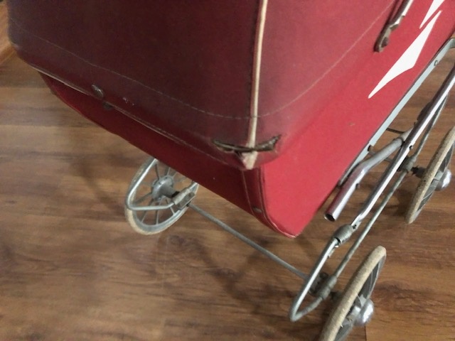 Retro kočárek pro panenky - 2