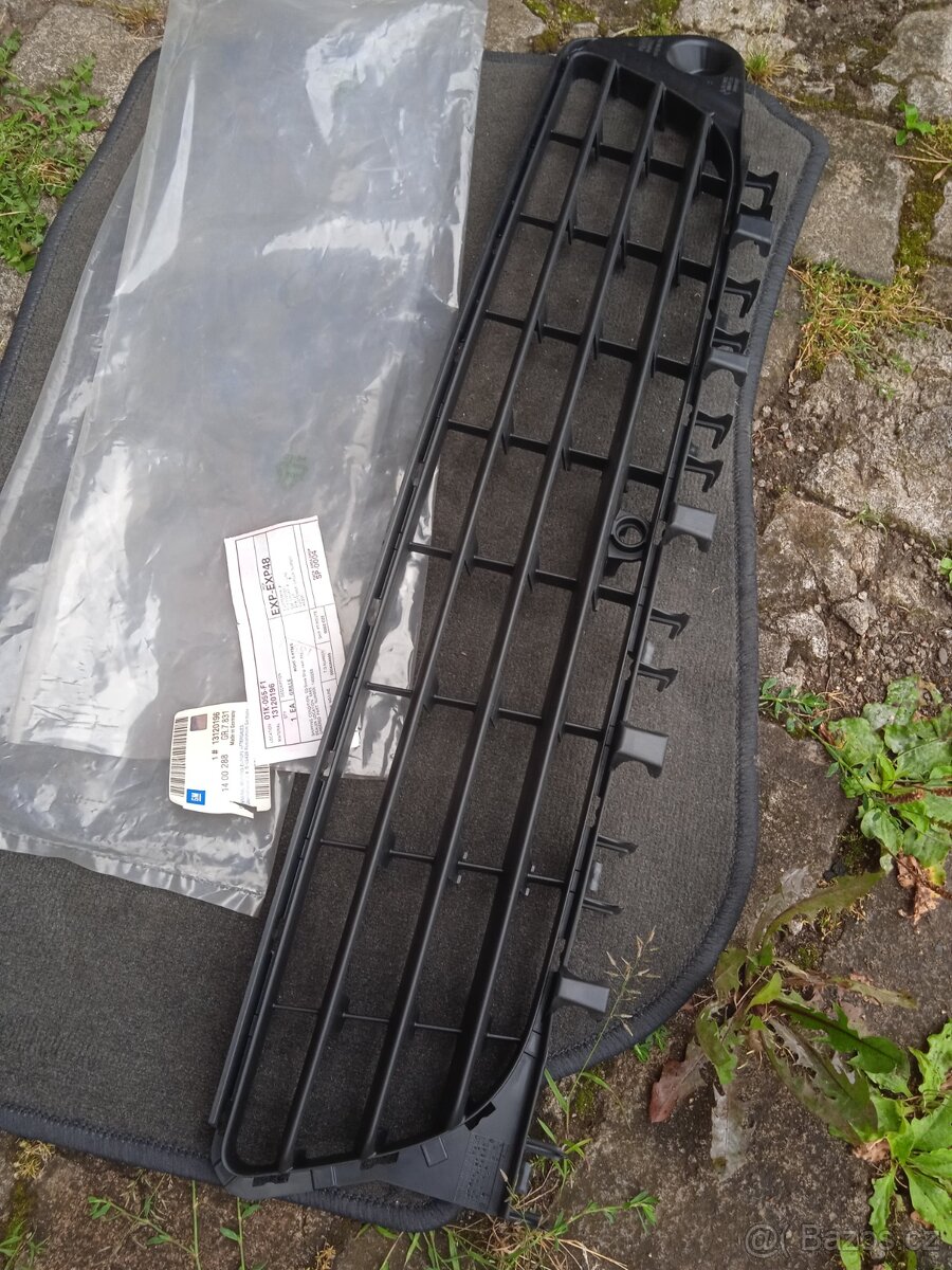 Přední mřížka nárazníku Opel Vectra c před fl - 2