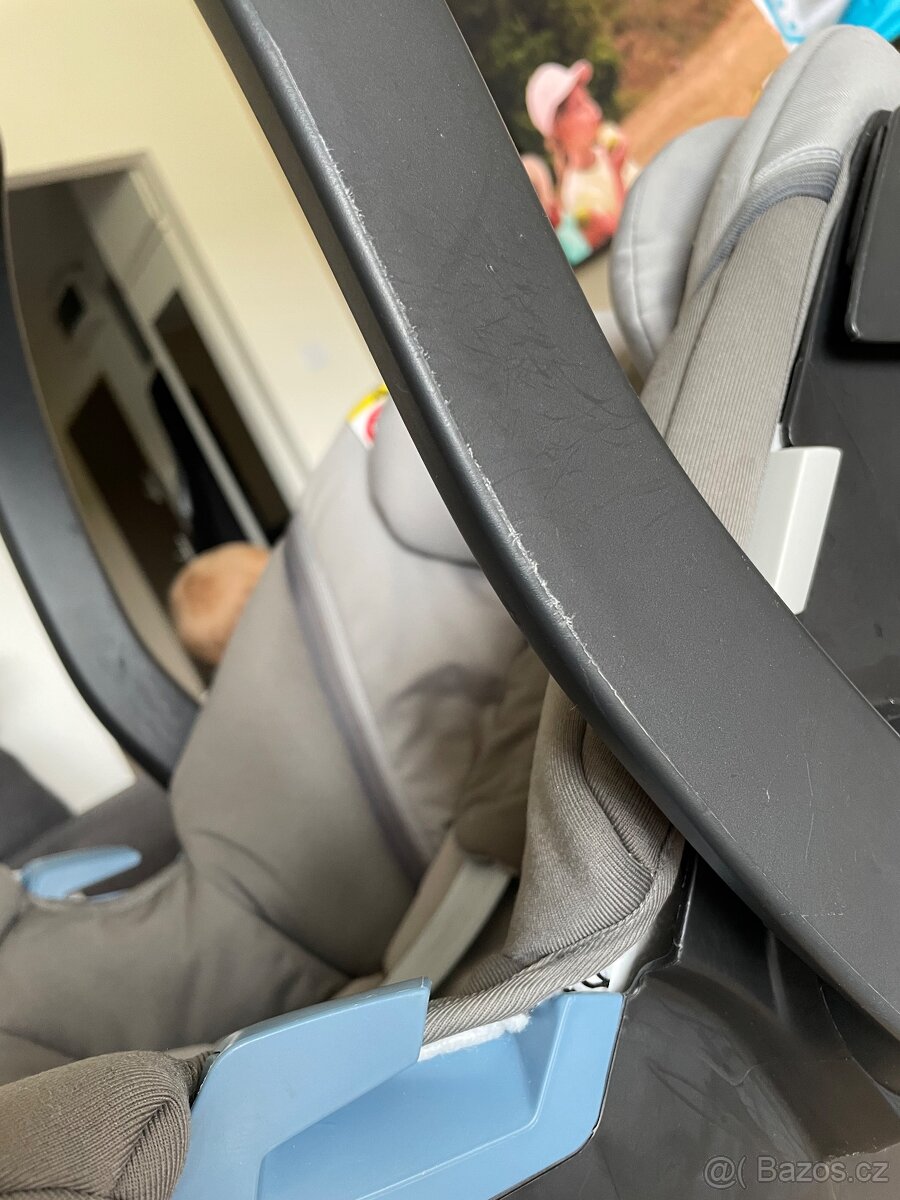 Autosedačka se základnou - 2