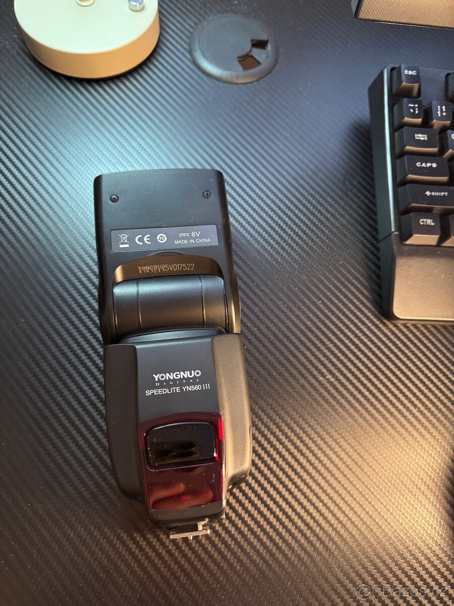 Blesk Yongnuo Speedlite YN560III pro Nikon - 2