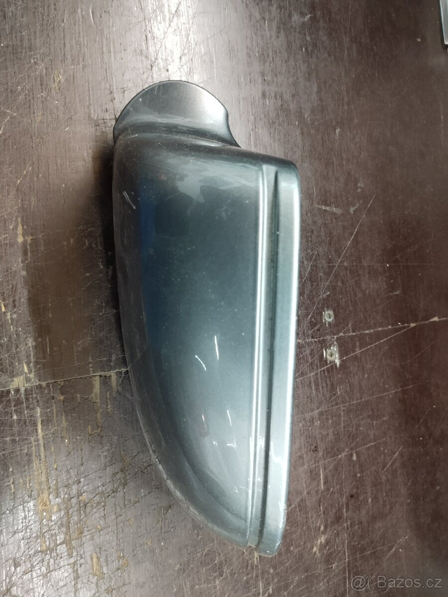 Škoda Octavia ll levý kryt zrcátka - 2