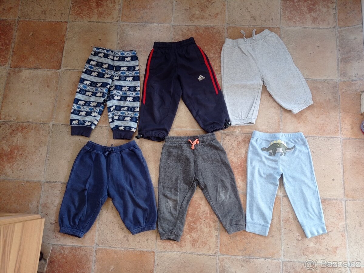 Dětské chlapecké tepláky vel. 86 12-18 měs. - 2