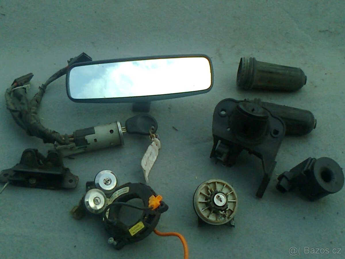 Citroen Saxo, různé náhradní díly - 2