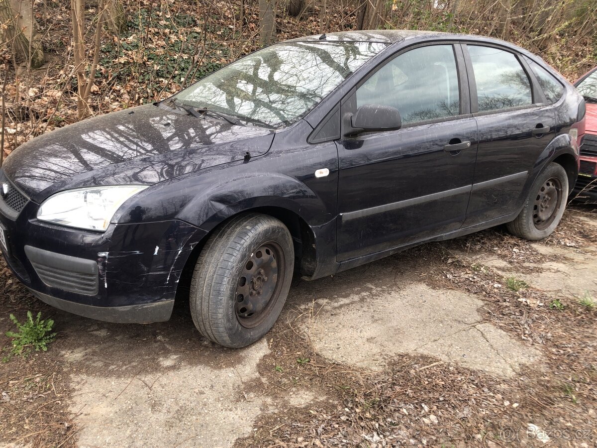 ford focus 1.6i r.v 2006 ,náhradní dily - 2