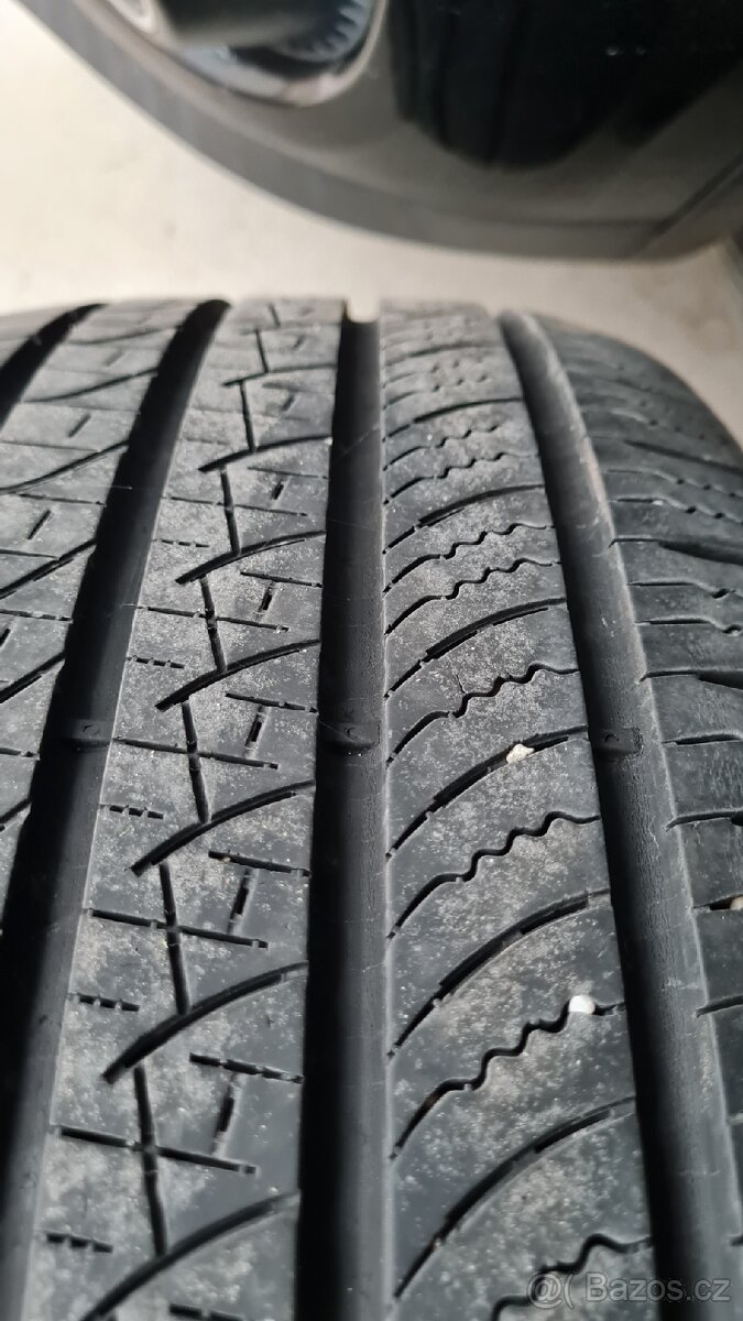 4x pneu 235/50 R20 celoroční - 2