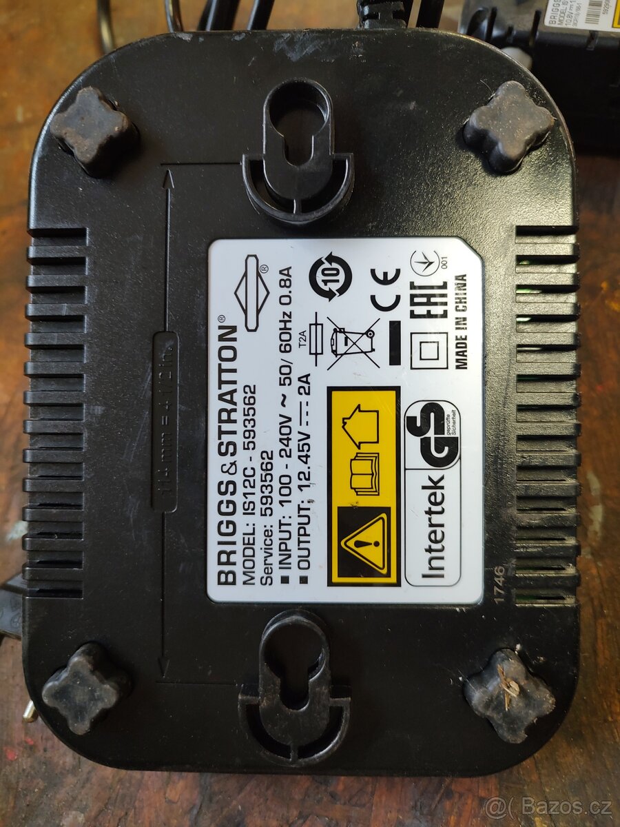 Nabíječka+ baterie Briggs & Stratton - 2