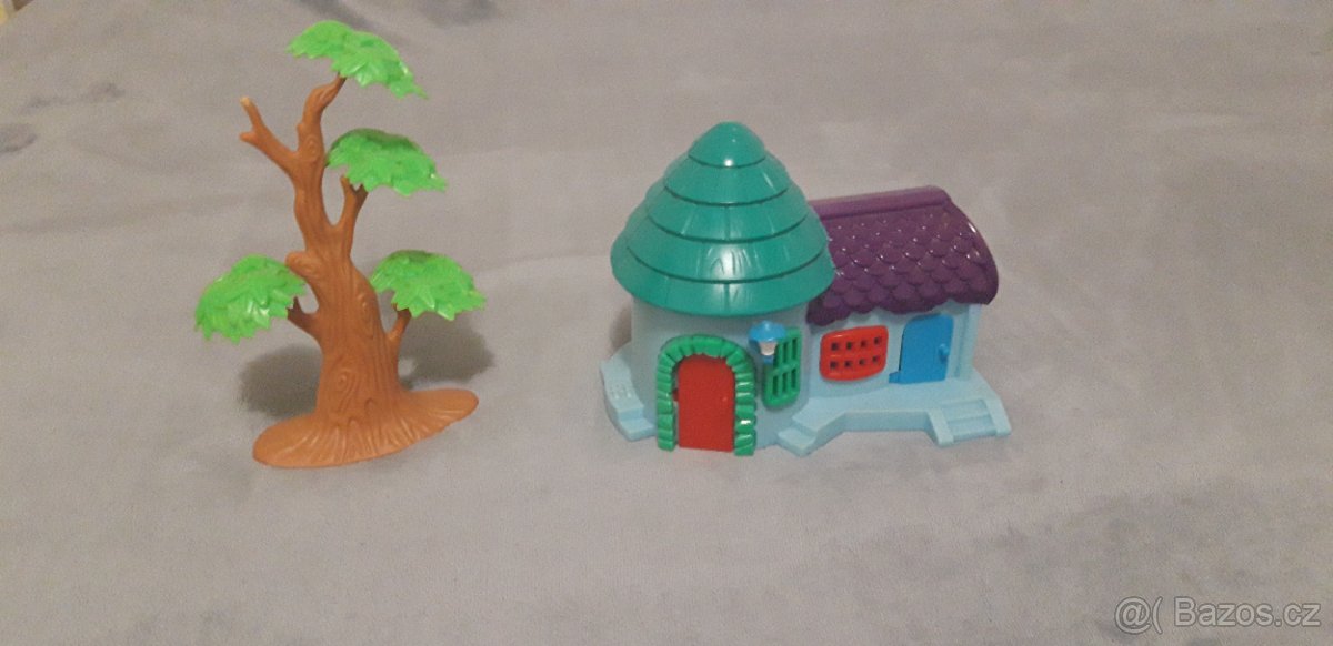 Domek se dvěma čmeláčky - 2