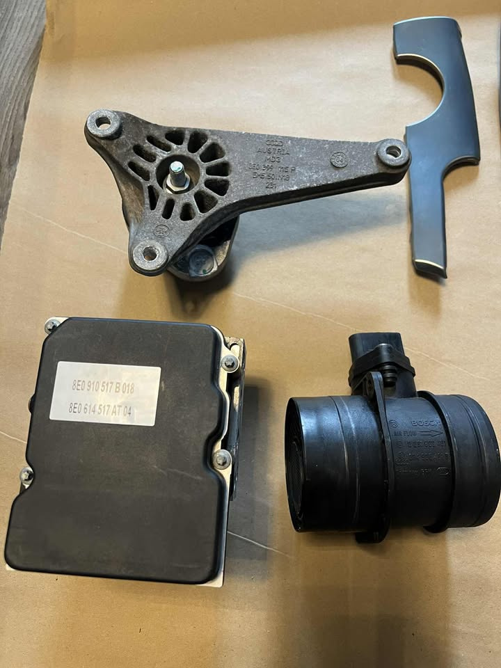 Audi A4 B7 náhradní díly - 2