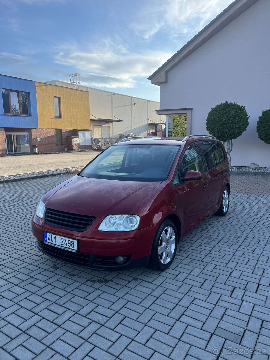 Volkswagen Touran 2.0tdi - 2