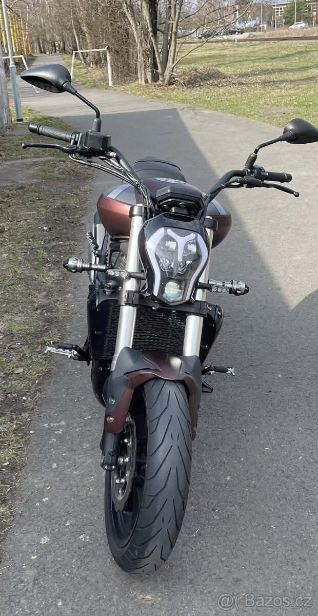 Motocykl Benelli 502c - 2