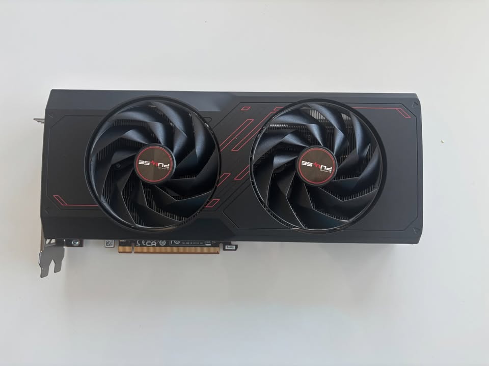 SAPPHIRE PULSE Radeon RX 7800 XT GAMING 16GB - 2