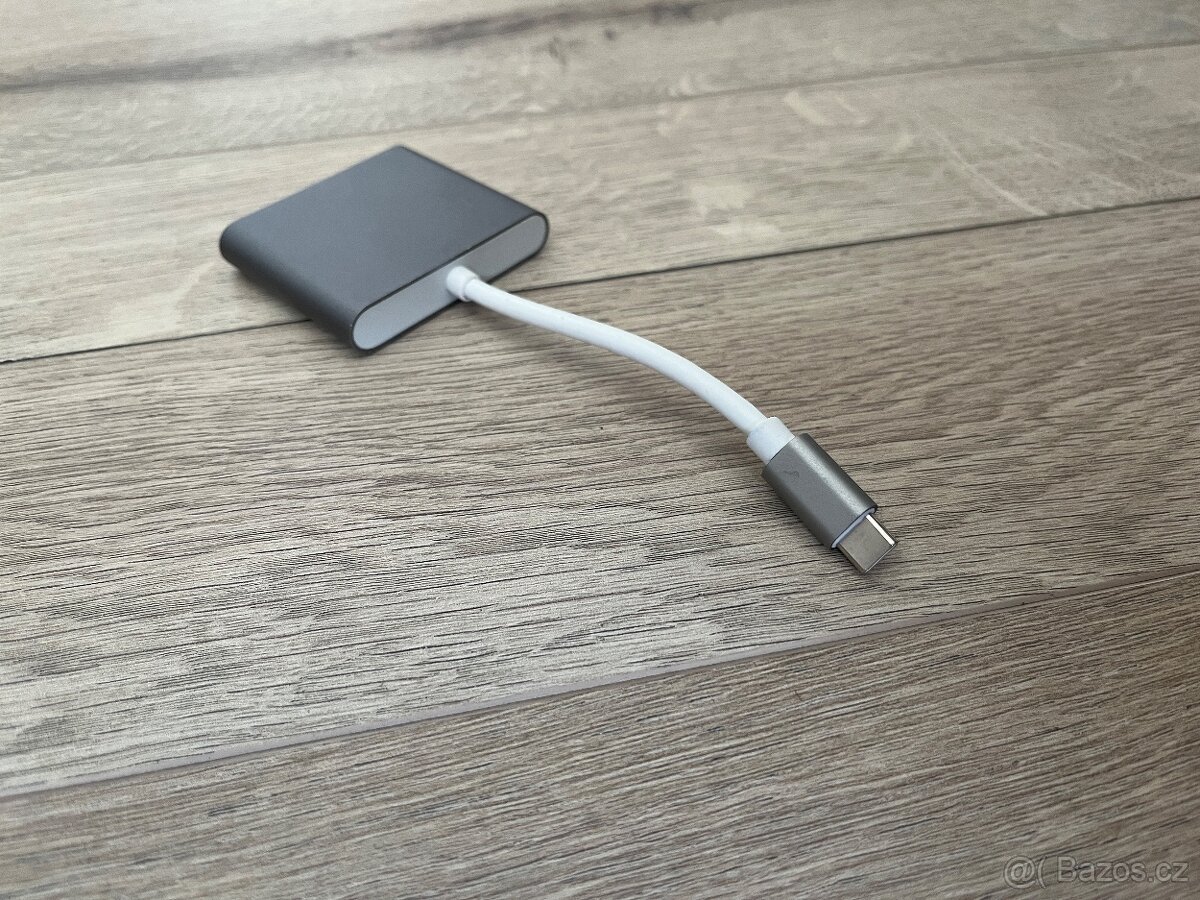 Dokovací stanice s USB-C pro MacBook - 2