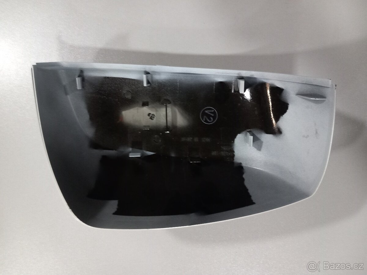 Levý kryt zrcátka SUBARU - 2