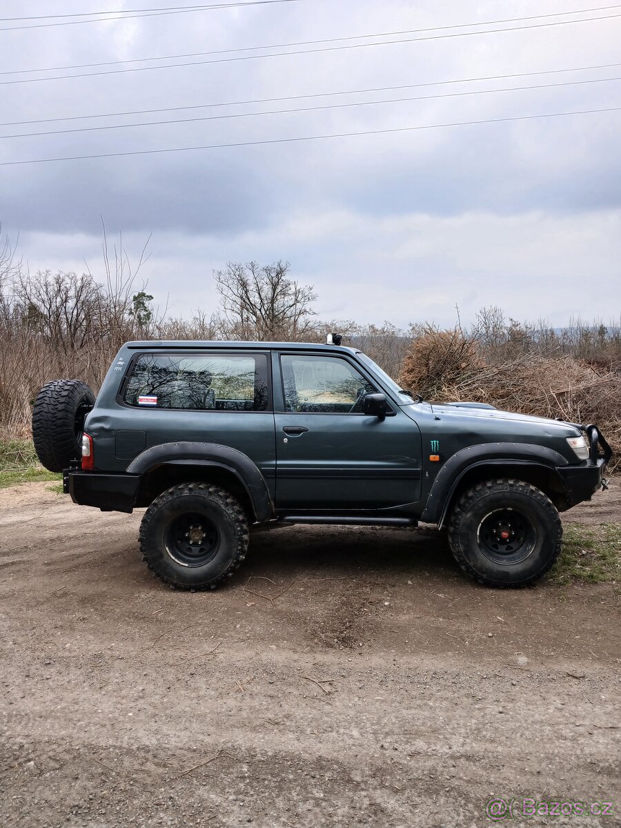 NISSAN PATROL Y61