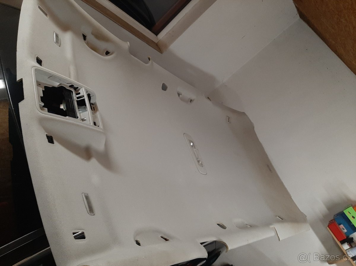 Prodám stropnici na VW Passat kombi 3C 2005-2014 - 2