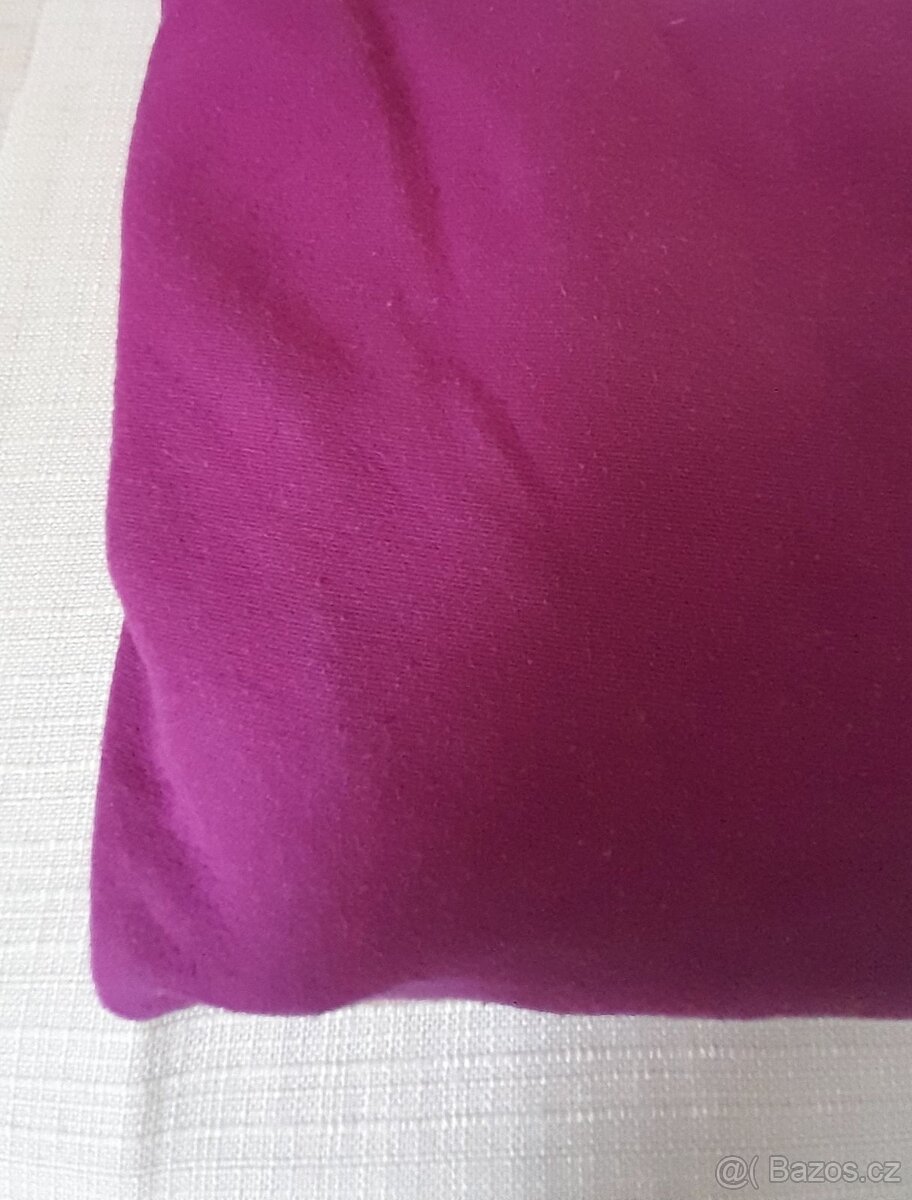 Různá prostěradla - fialové a bílé - 2