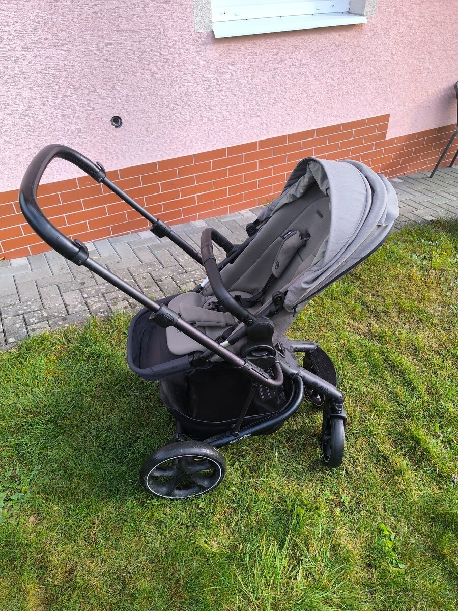 Kočárek Easywalker Harvey 3 s příslušenstvím- Sage gre - 2
