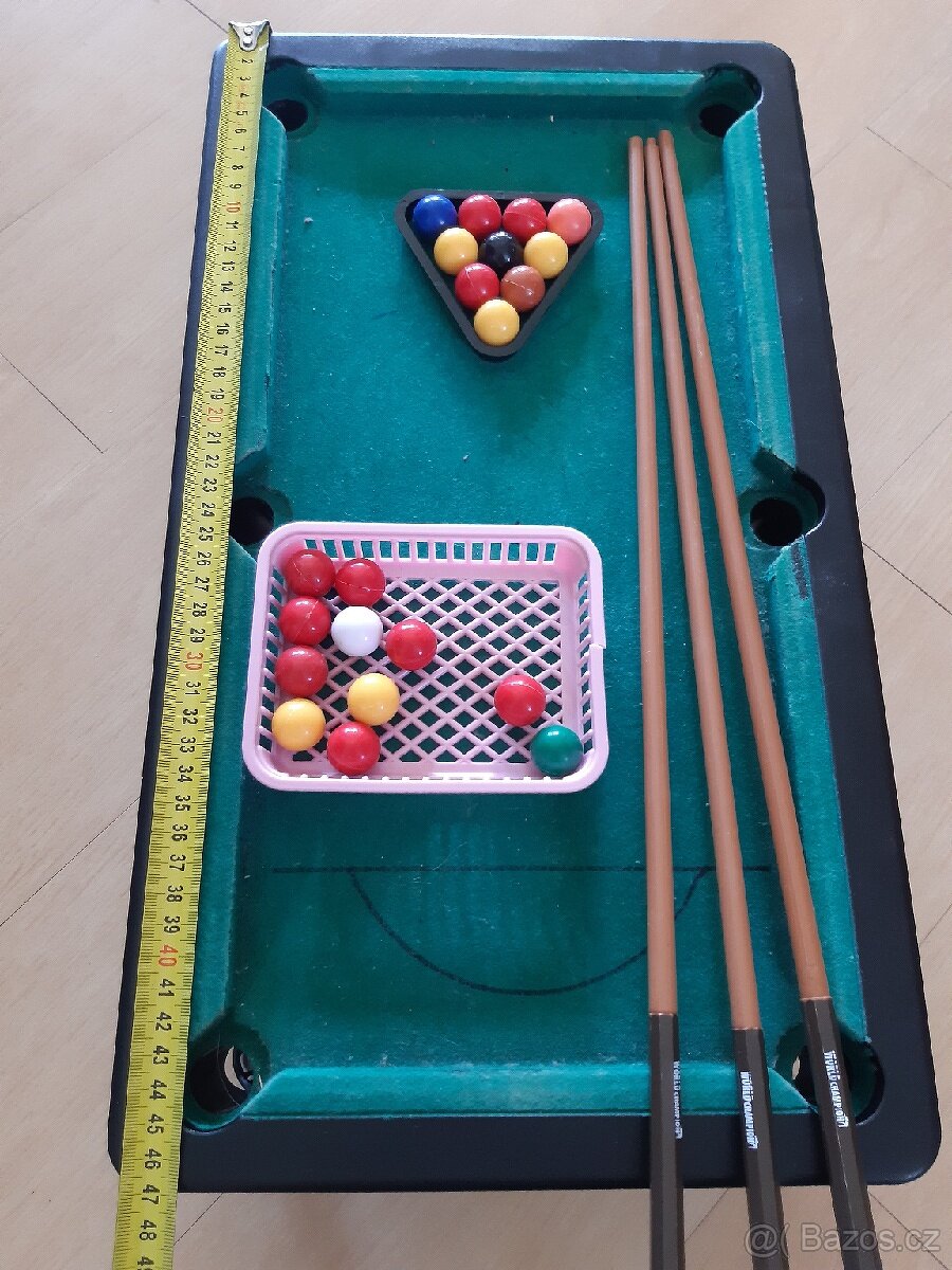 Plastový kulečnik. (Použitý) - 2