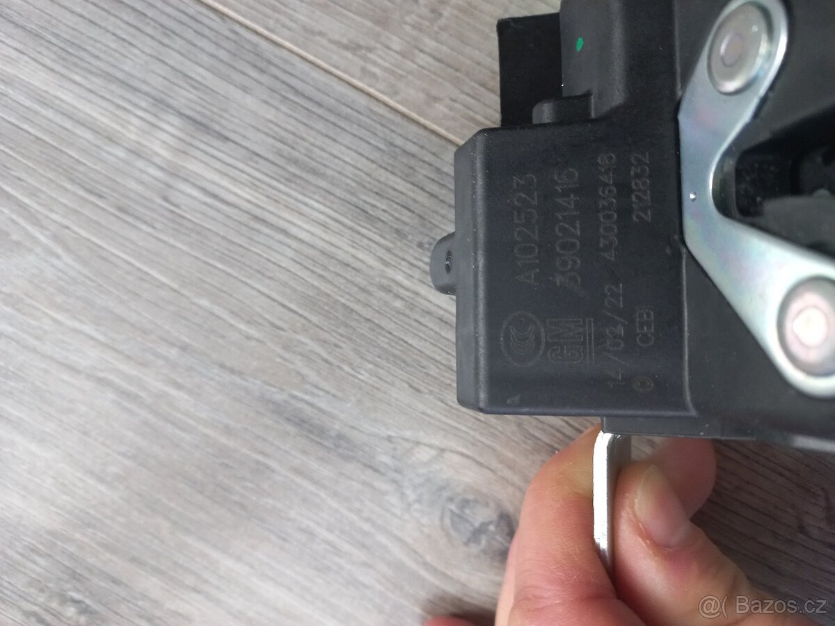 Zamek kufru Opel Astra K - 2