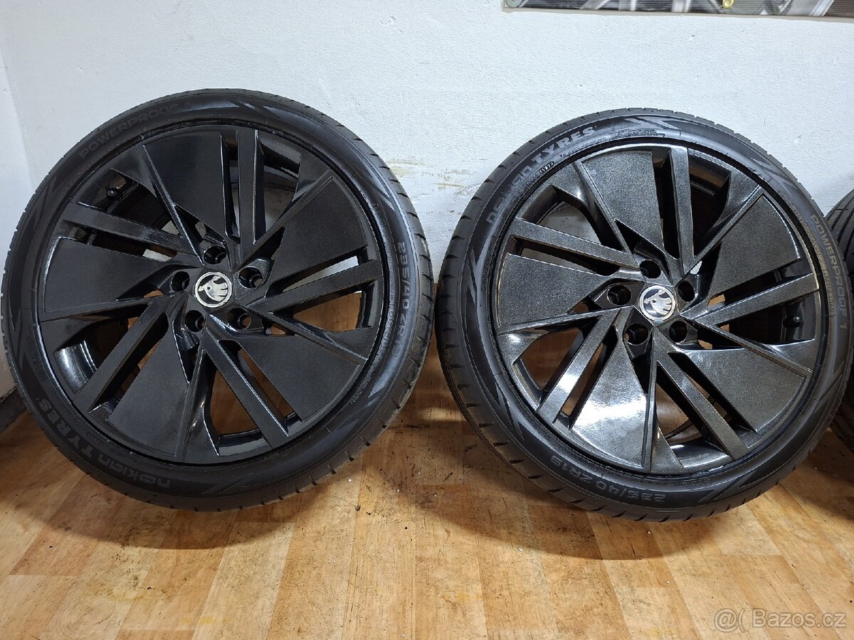 Alu kola R19 5x112 Škoda + letní pneu 235/40/19 Nokian - 2