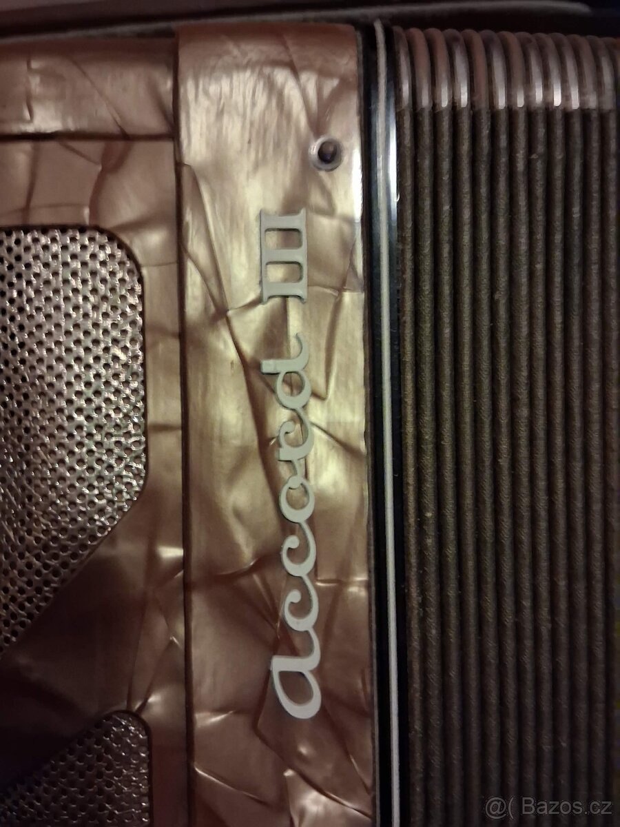 Akordeon Accord III – perleťový design (Ostrava) - 2