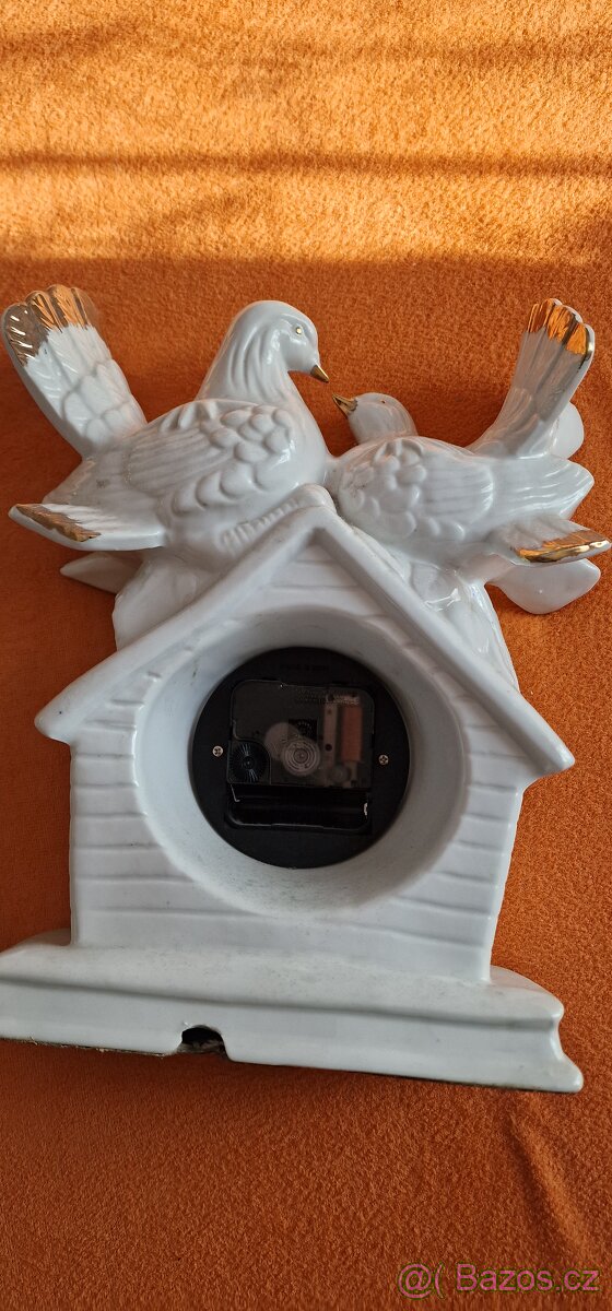 Prodej porcelánových hodin - 2