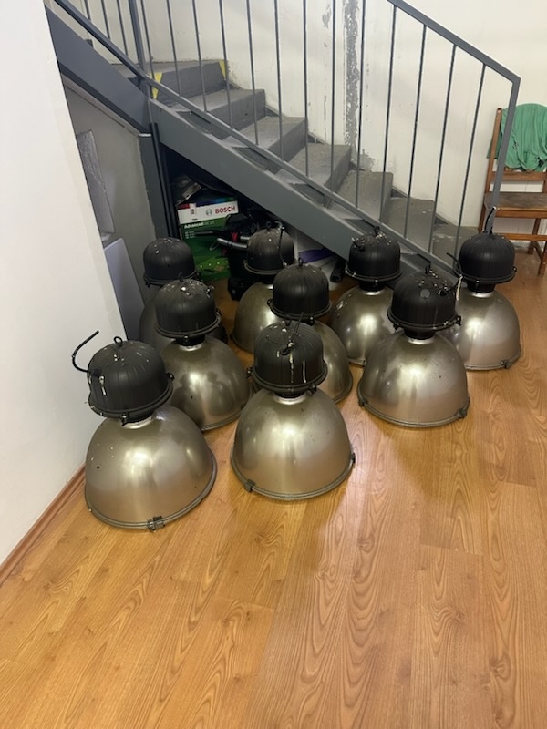 Industriální světlo, industriální lampa - 2