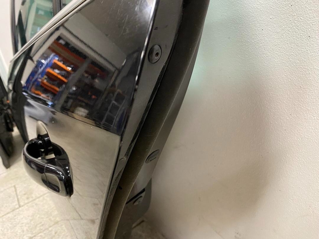 Levé zadní dveře černá metalíza LC9X VW Golf 5 kombi 2008 - 2