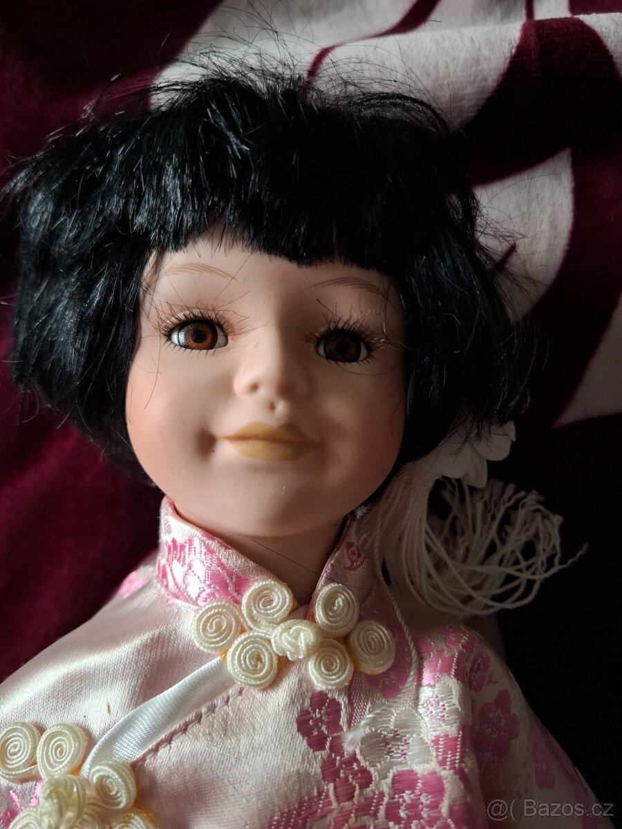 Porcelánová panenka - 2