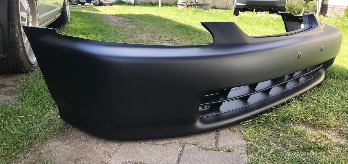 Honda Civic 6g coupe nárazník - 2