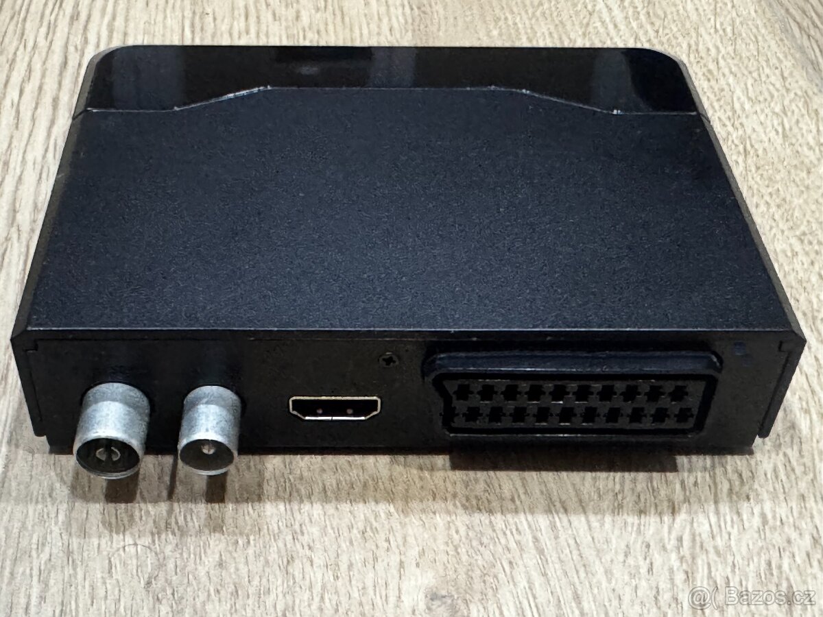 Set Top Box Sencor SDB 520T SE s příslušenstvím - 2