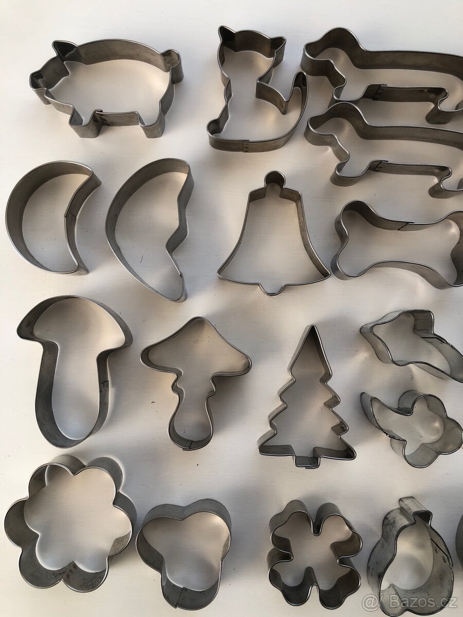 vykrajovatka na cukrovi 25 ks - 2