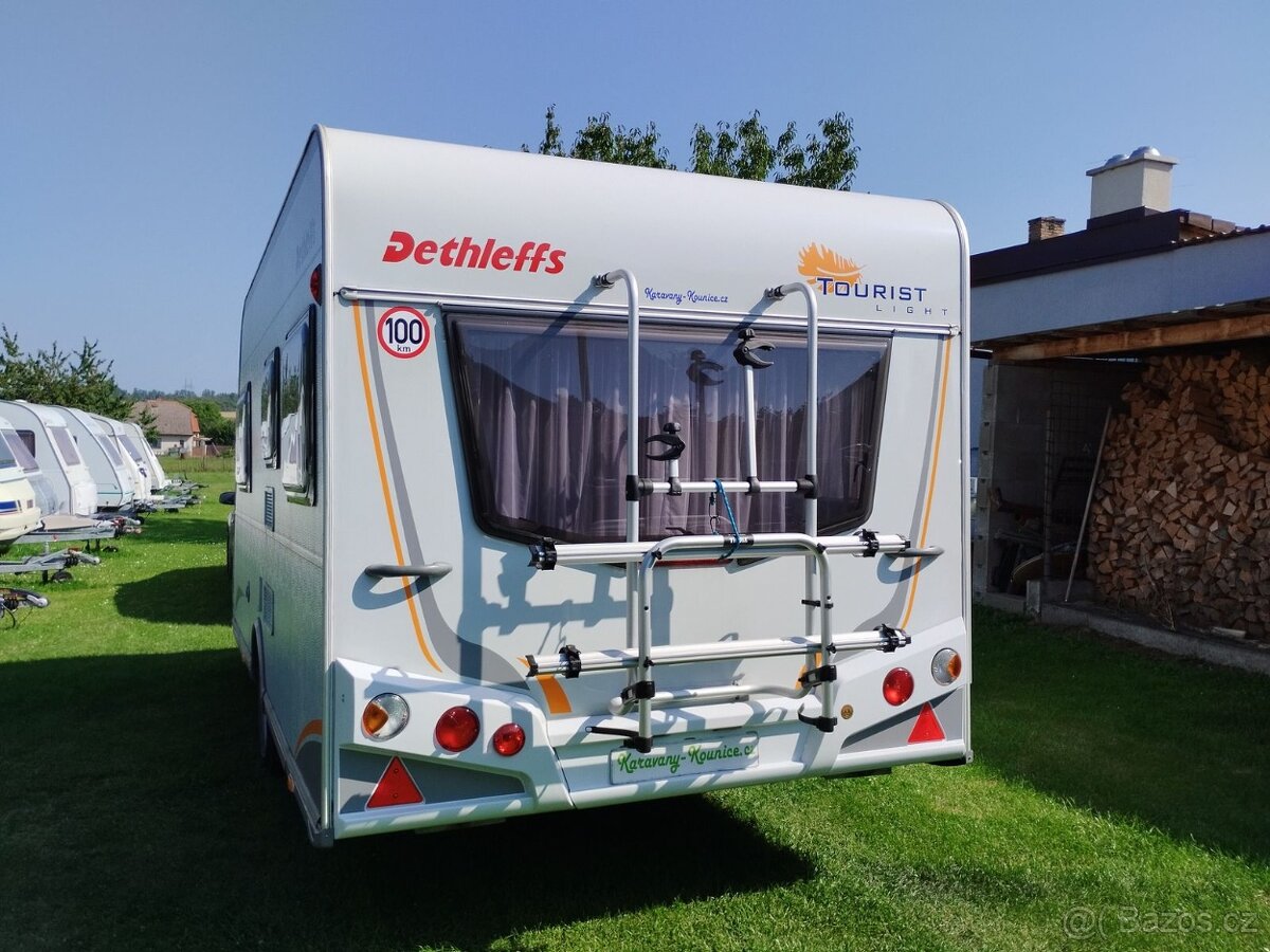 DETHLEFFS Tourist č.226. Rok 2007.1100kg.Pevné postele - 2
