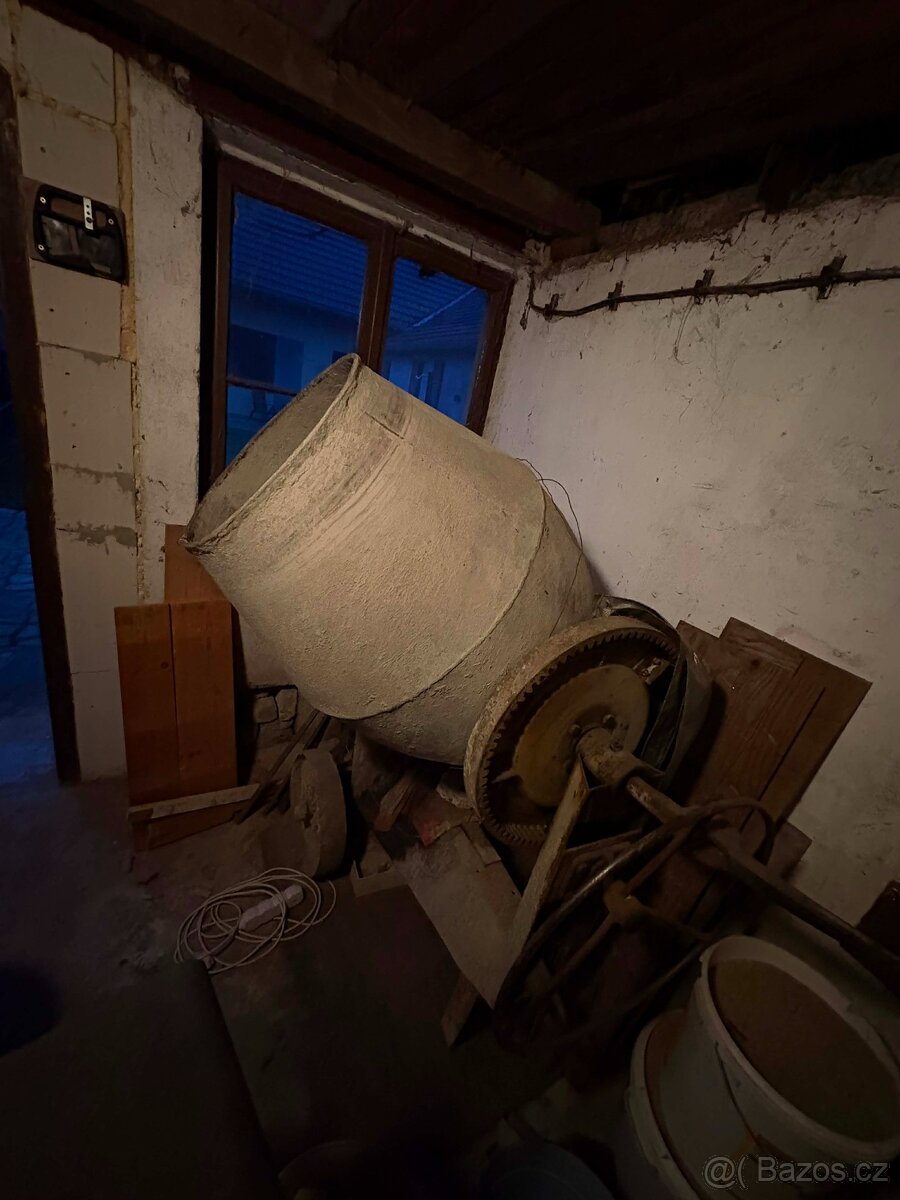 Stavební míchačka - 2