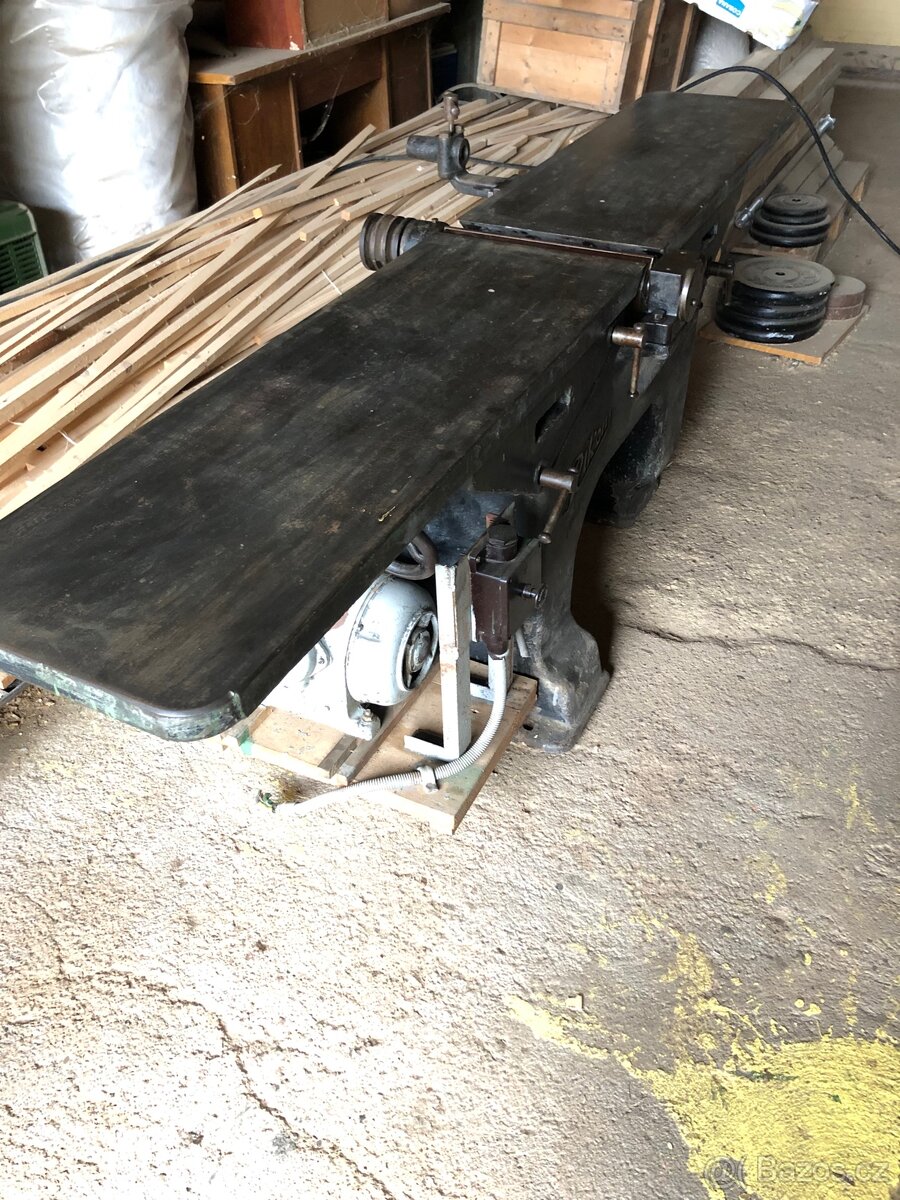 Hoblovka , srovnávačka - 2