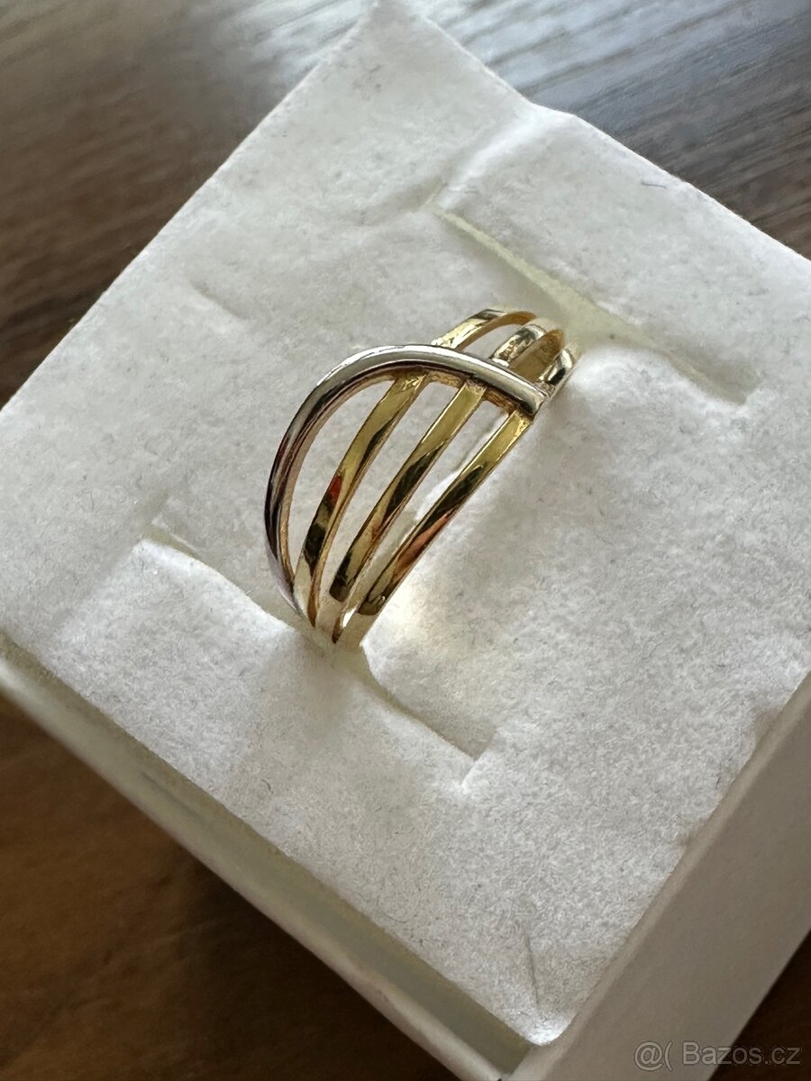 Zlatý dámský prsten - 2