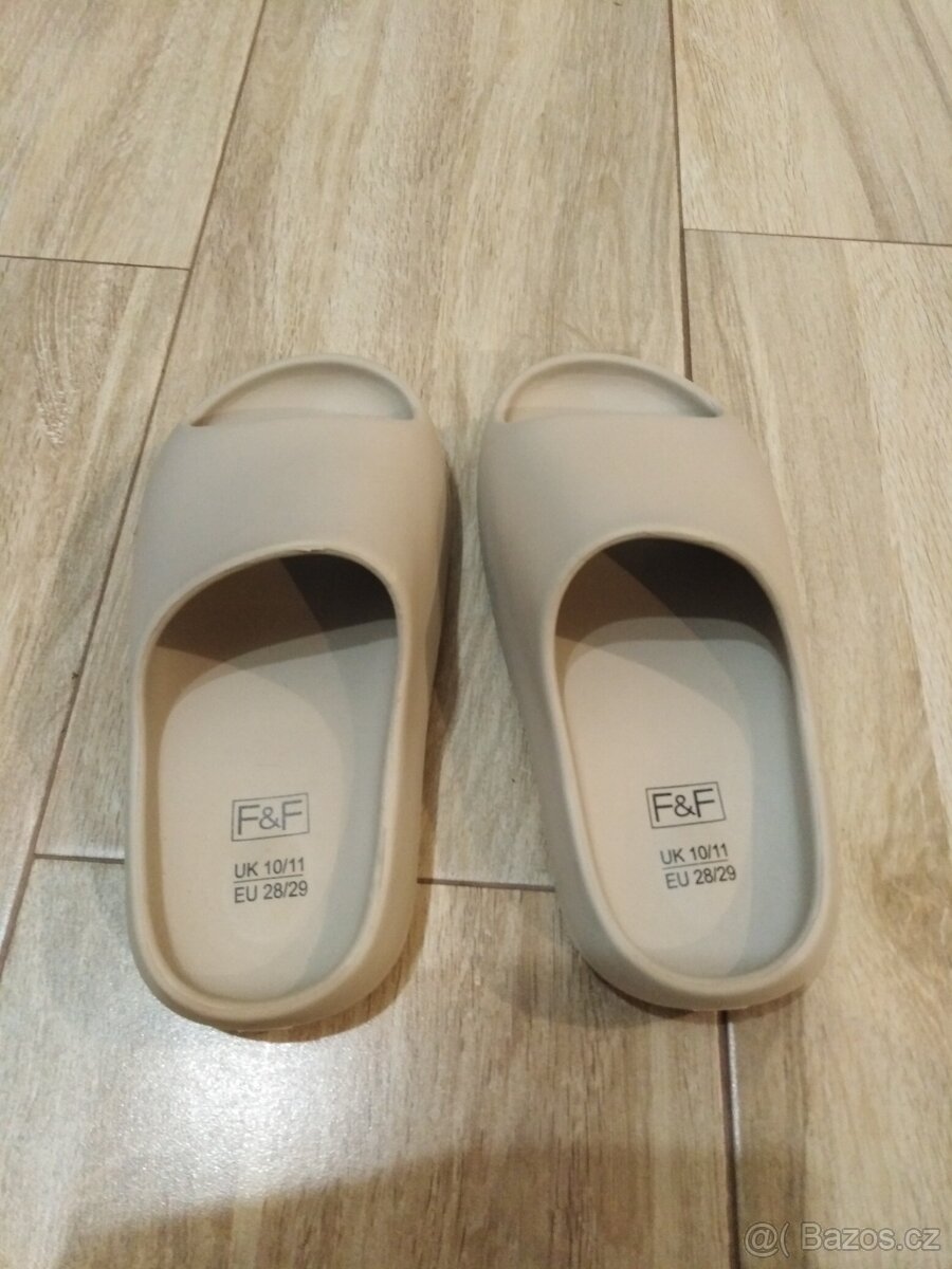 Dětské pantofle vel. 28 /29 - 2