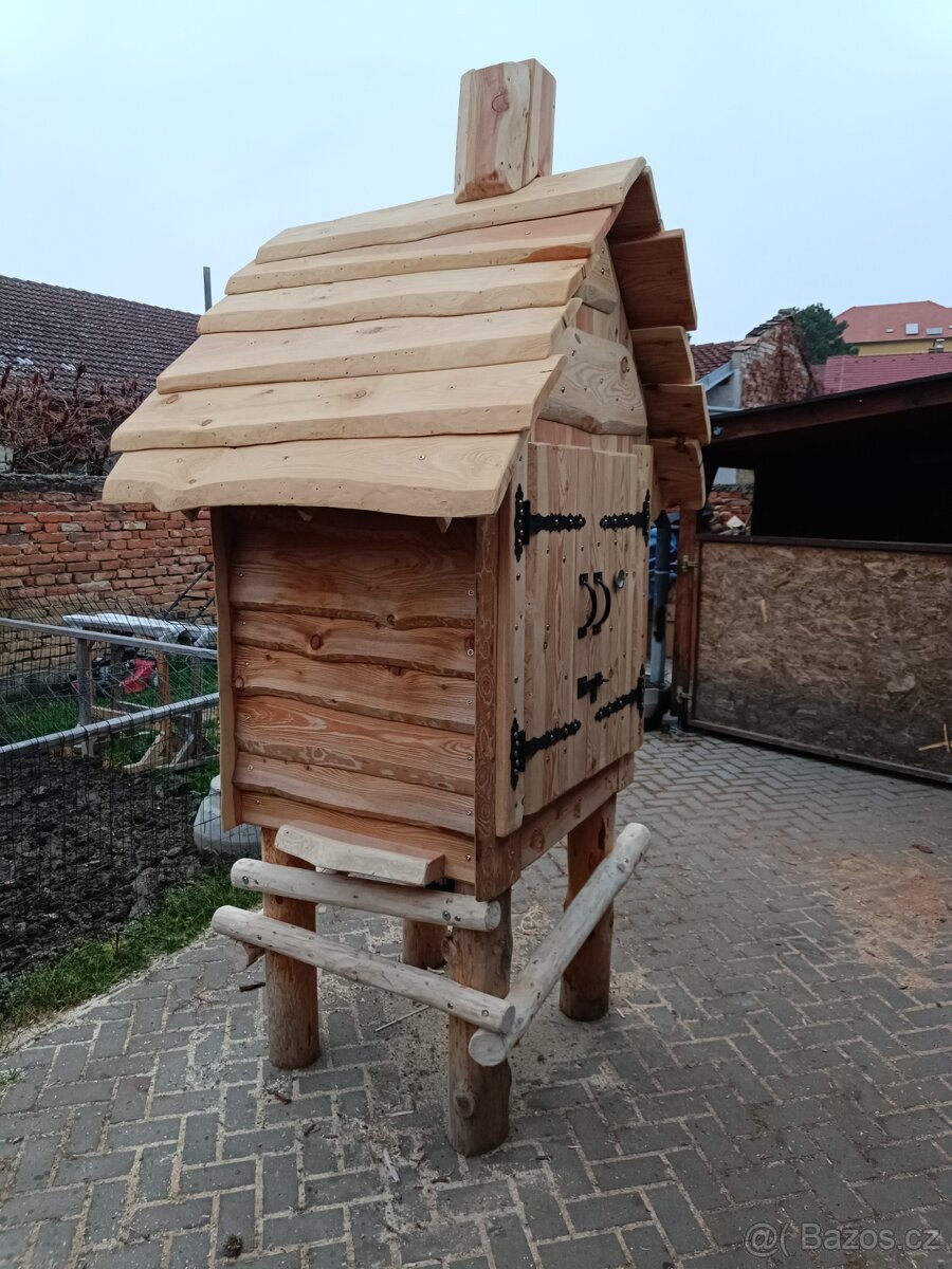 Prodám udirnu z modřínu - 2