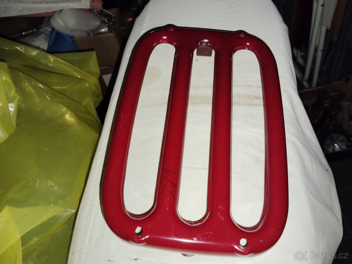 Jawa pérák nosič - 2