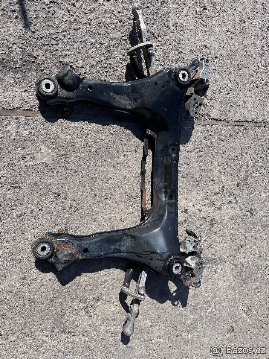Audi A4 B8 přední náprava - 2