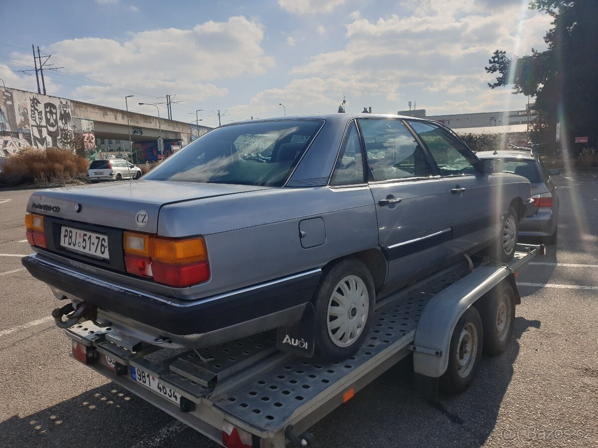 Audi 100 c3 doutník sedan 5V 2.3 benzín - 2