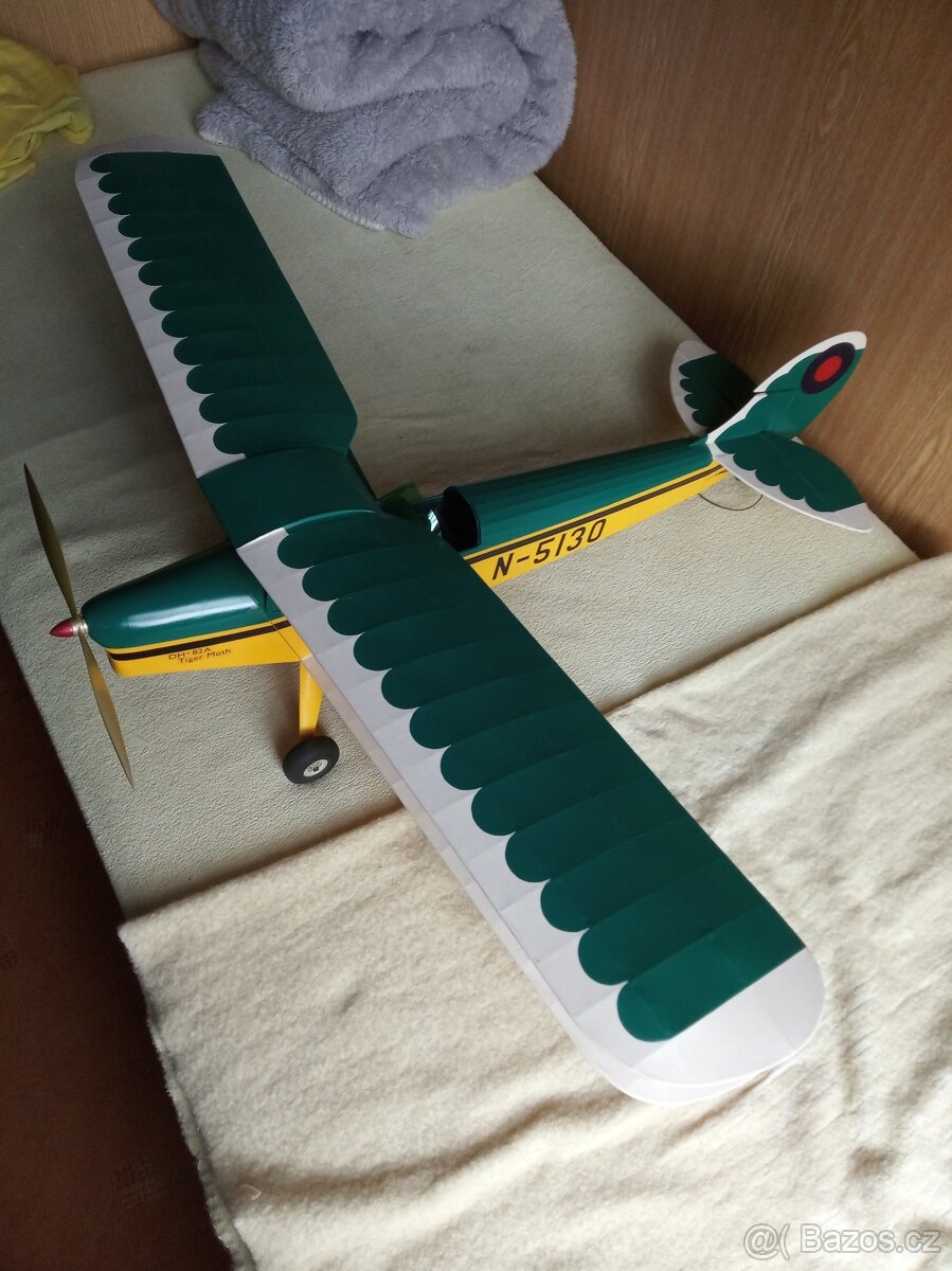 RC model Tiger-Moth - 2