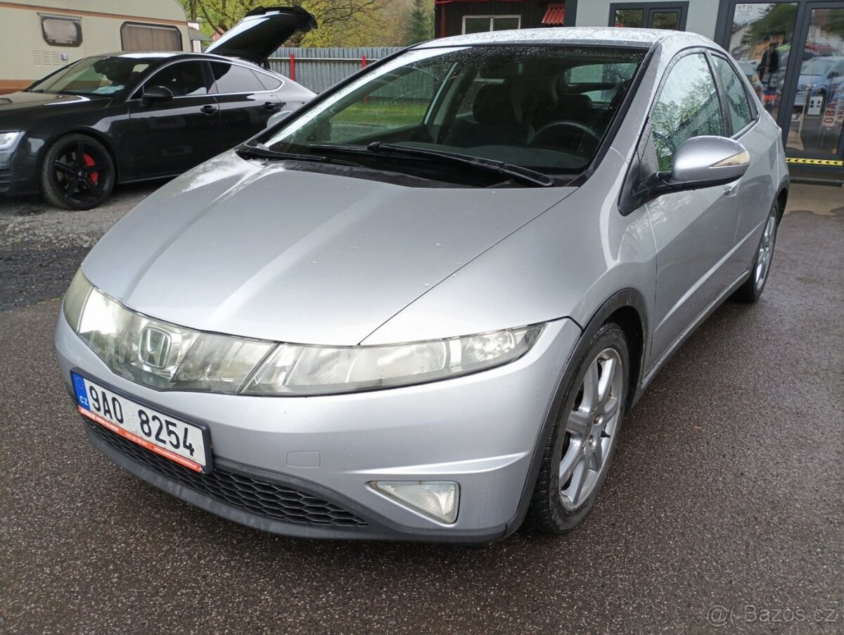 Honda Civic 1 - 2