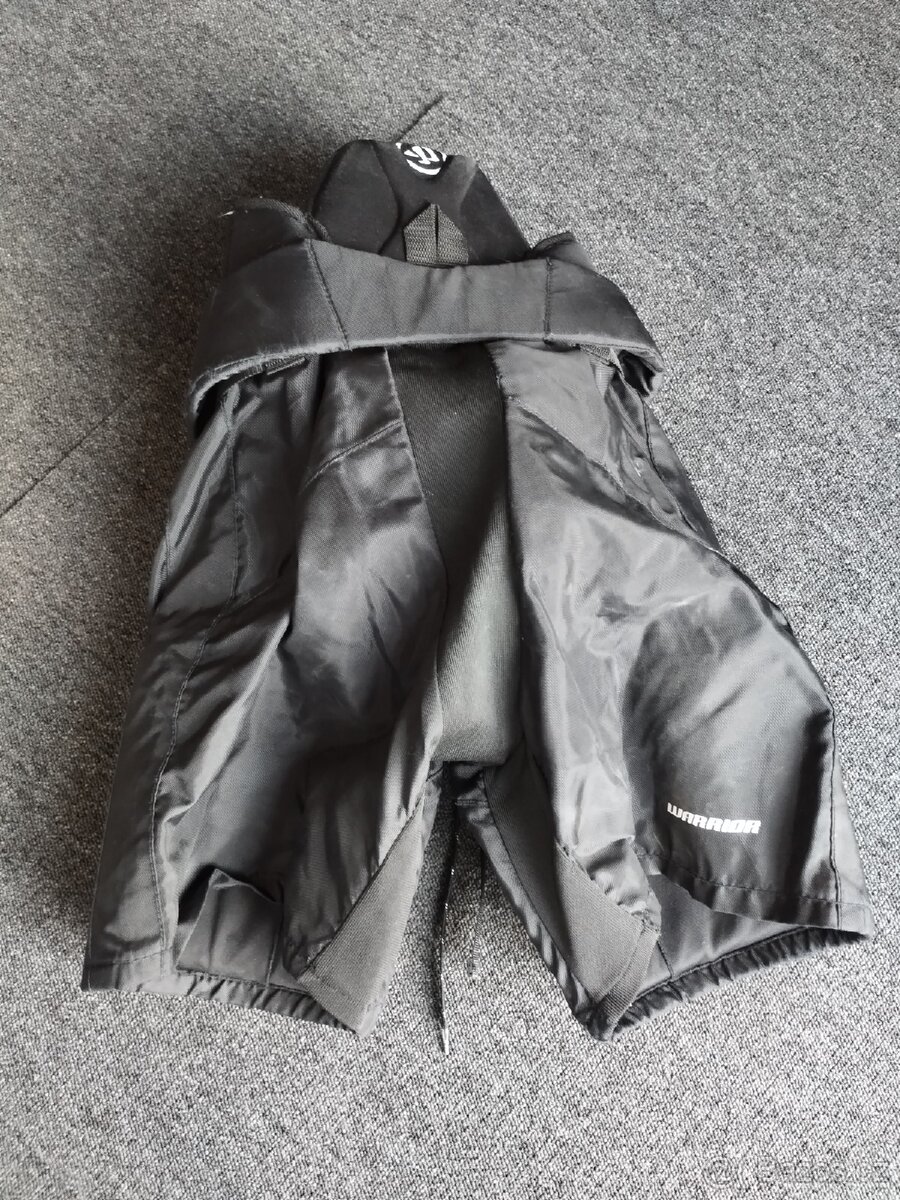 Kalhoty Warrior vel jr.S použité - 2