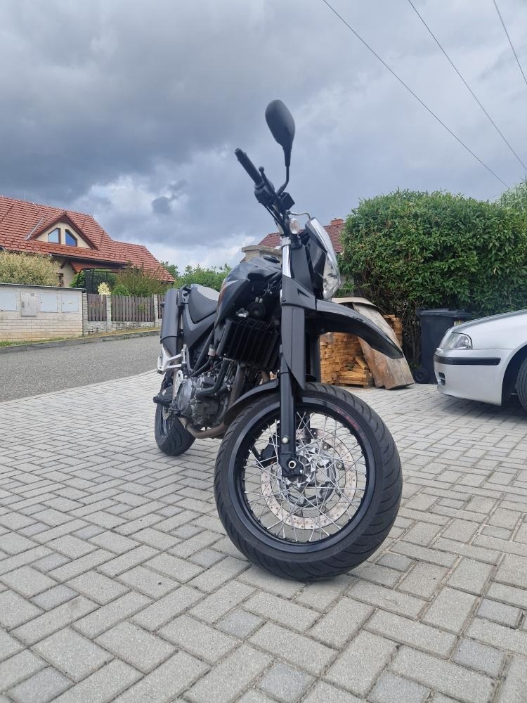 Yamaha XT660X