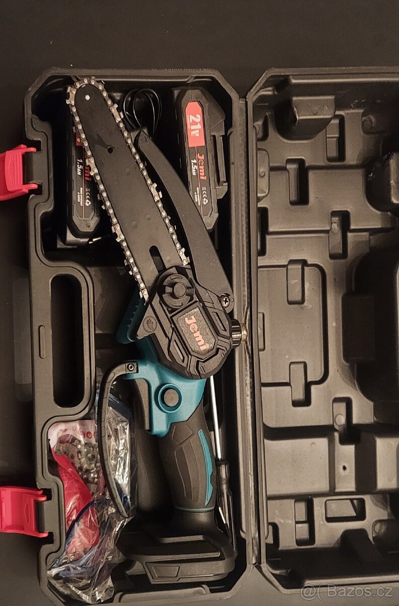 Mini řetězová pila Akumulátorová - 2