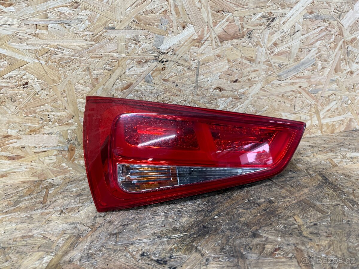 ZADNÍ LEVÉ SVĚTLO AUDI A1 8X0945093B - 2