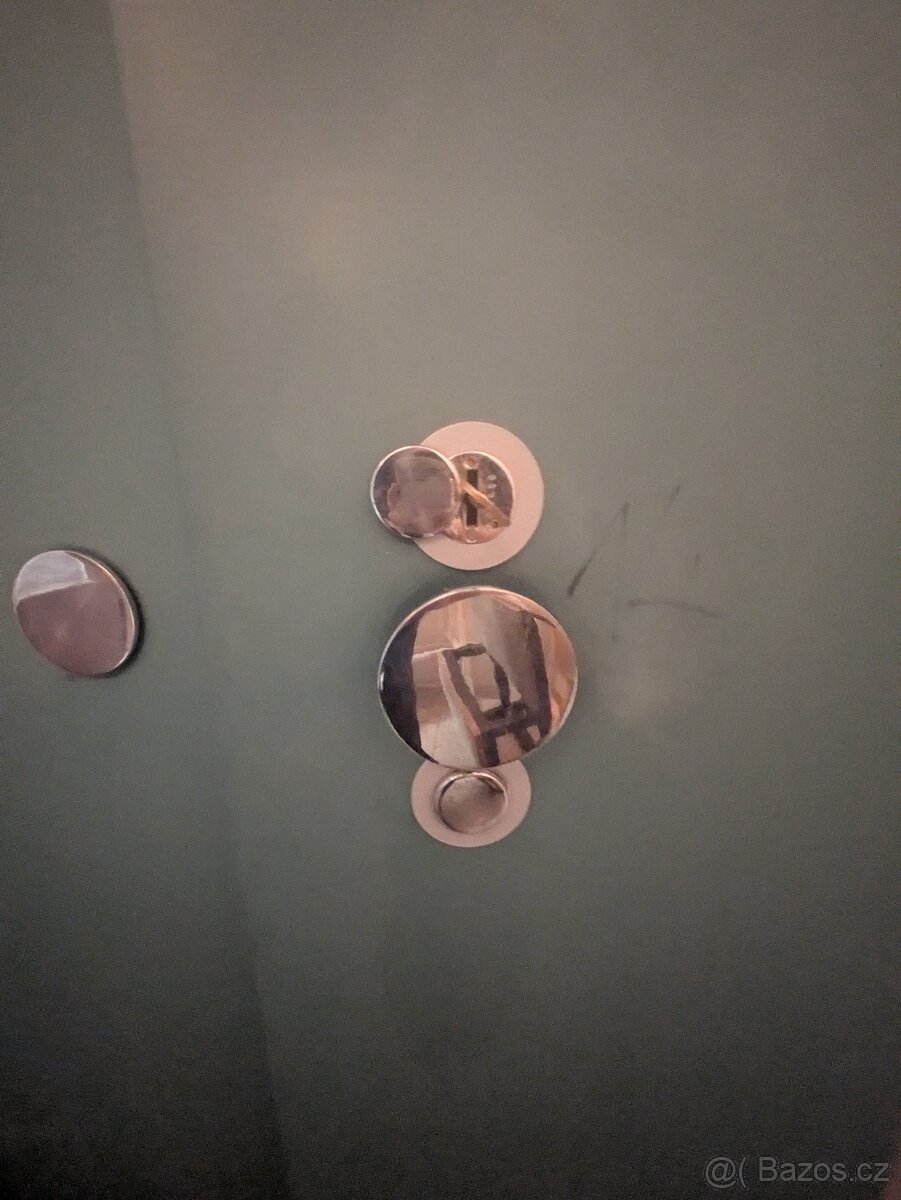 Veliký retro TREZOR - 2