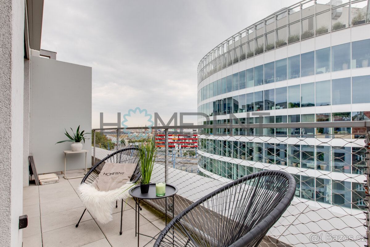 Moderní byt 1+kk s velkým balkonem a sdílenou terasou – Smíc - 2